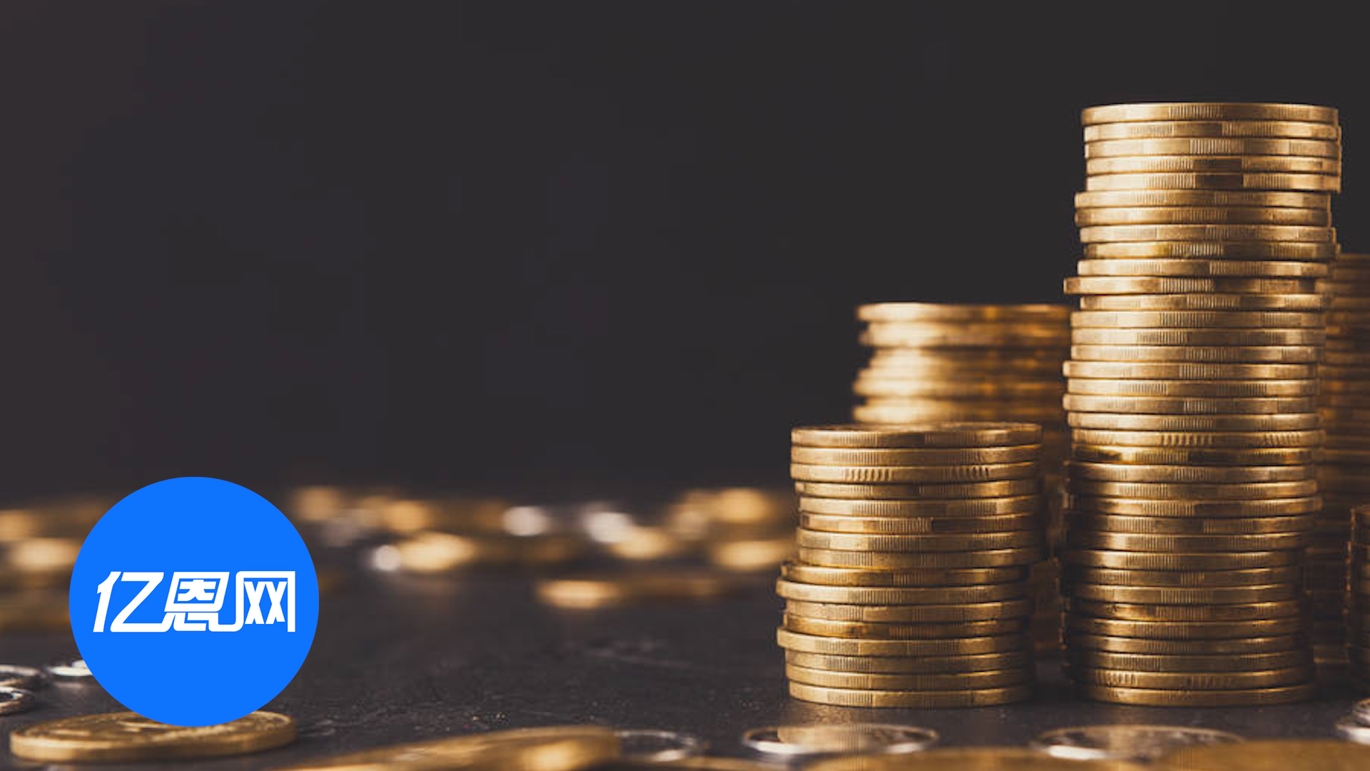 中国小彩灯硬控老外，出海狂销百万