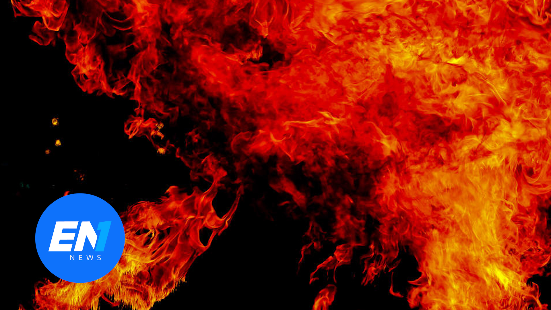 20个集装箱被烧毁！海外港口突发大火