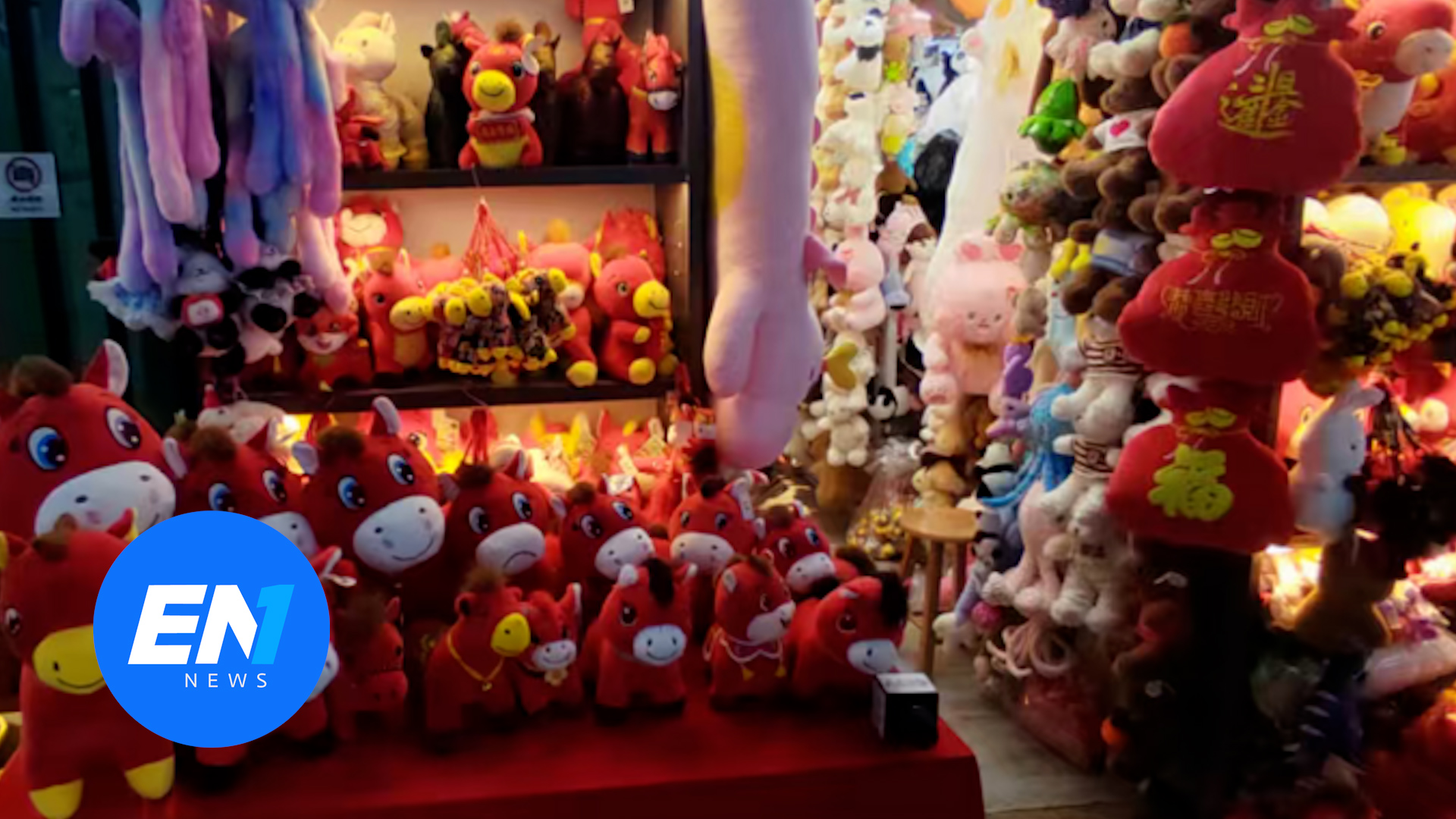 义乌“哭哭马”爆火全球！老板娘：一天卖2万件